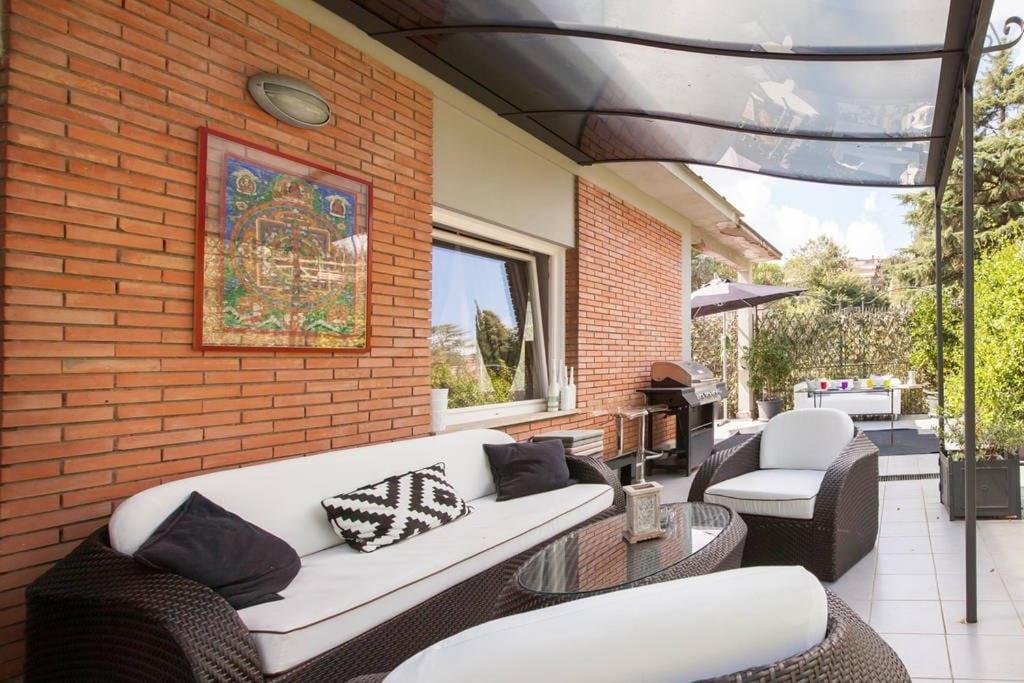 Exclusive Penthouse Private Terrace Chromotherapy And Sauna Appartamento